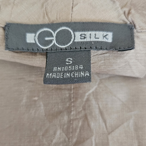 Go Silk Womens Top S Button Front Champagne Beige Crinkle Flaw Lagenlook - Picture 8 of 10